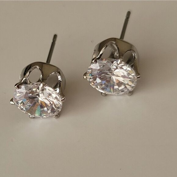 Earrings Silver Tone Crystal Stud Earrings #0390 - Picture 7 of 10